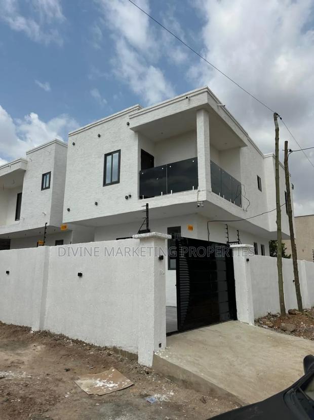 4bdrm House in Nmai Dzorn Melcom for sale · Photo 1