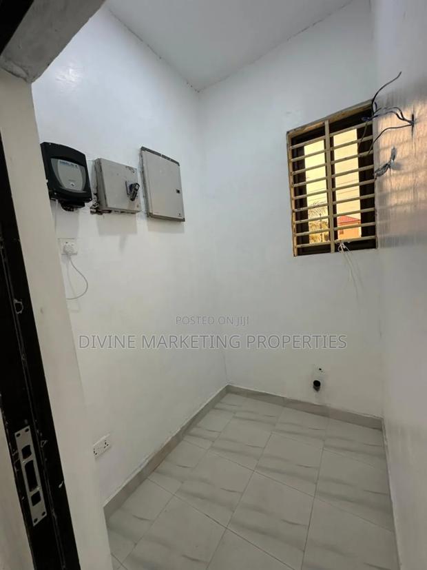 4bdrm House in Nmai Dzorn Melcom for sale · Photo 6