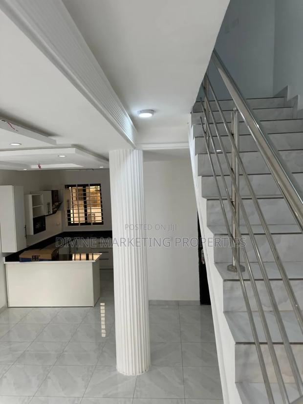 4bdrm House in Nmai Dzorn Melcom for sale · Photo 7