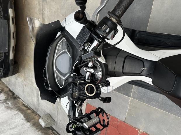 Honda 2020 White · Photo 4
