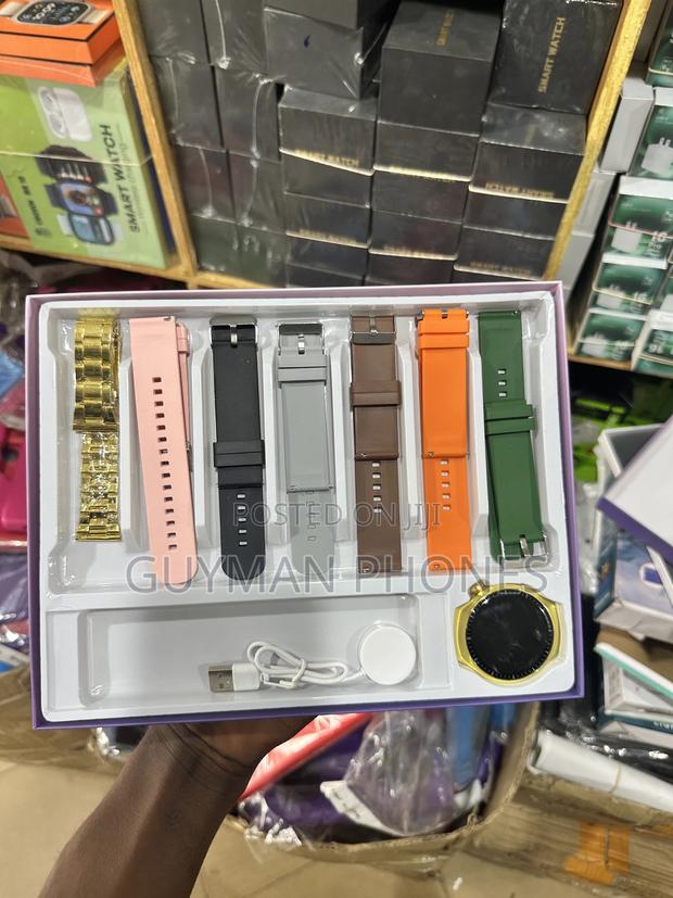 Watch 4 Smart Watch · Photo 2