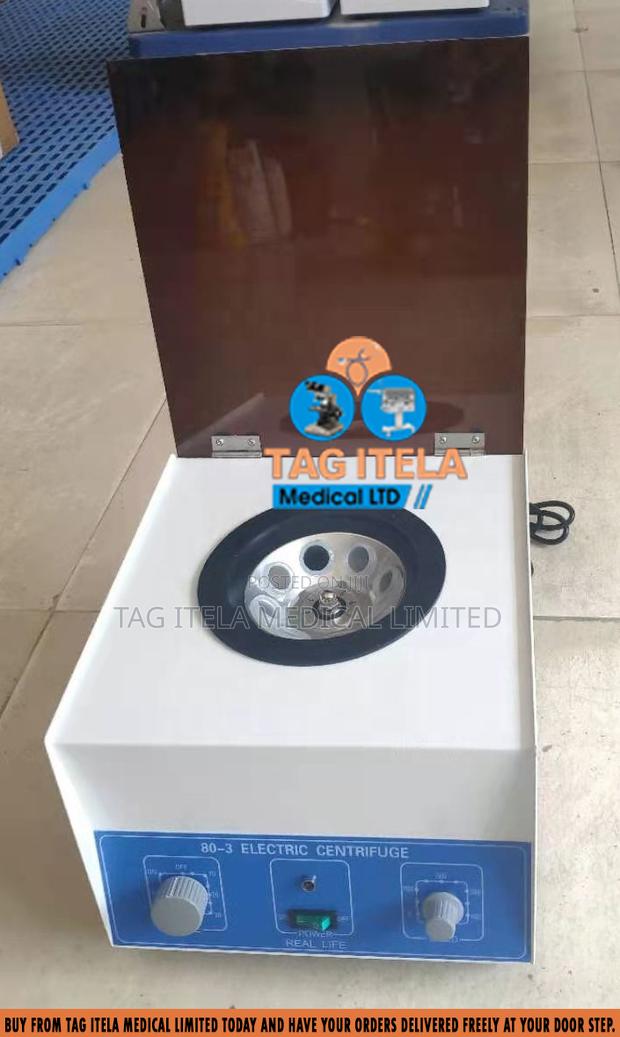 Centrifuge (8 Bucket Manual) · Photo 1