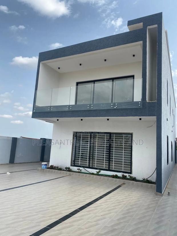 4bdrm House in Pleasantplaces, Oyarifa for sale · Photo 1
