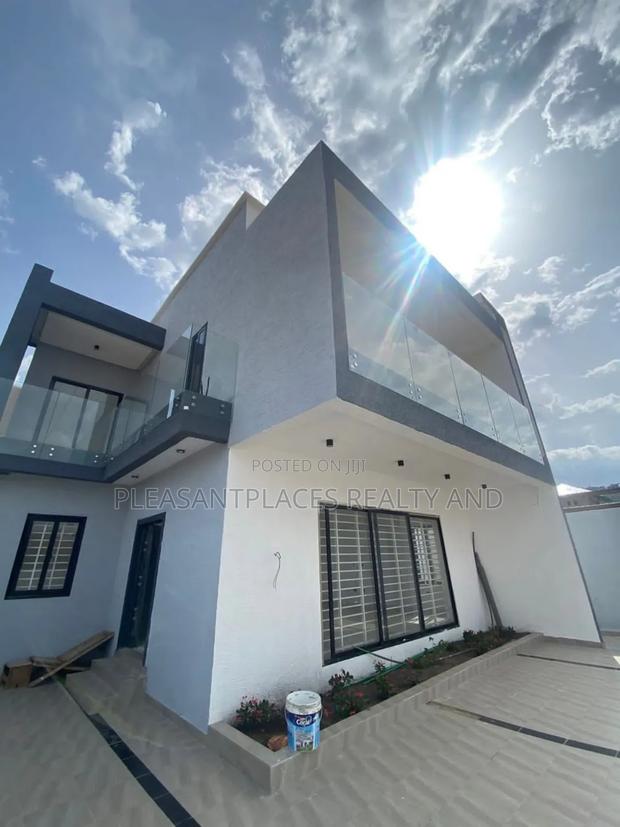 4bdrm House in Pleasantplaces, Oyarifa for sale · Photo 2