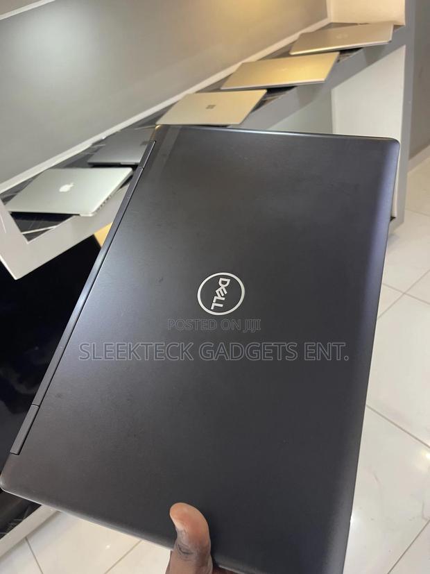 Laptop Dell Latitude 5590 16GB Intel Core i7 SSD 512GB · Photo 3