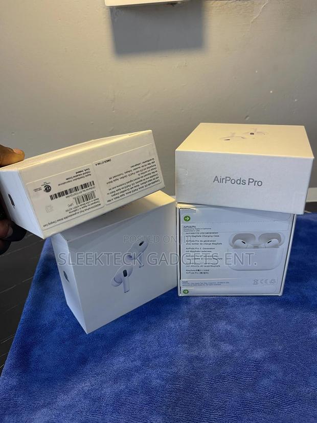 Apple Airpods Pro – Wireless Noise-Cancelling Earbuds With Case · Photo 4