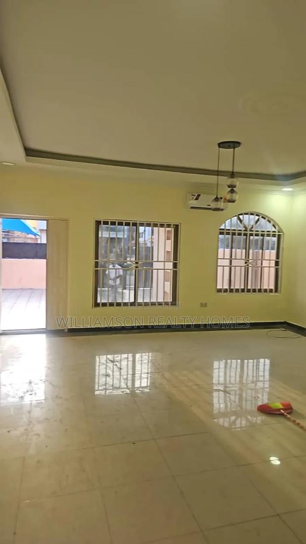 3bdrm House in Spintex Road for rent · Photo 7