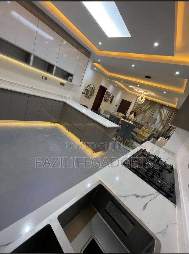 Modern Kitchen Design Installation Per Budget · Photo 1