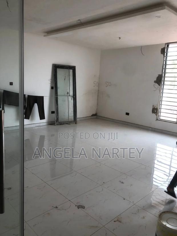 4bdrm House in Spintex for sale · Photo 3