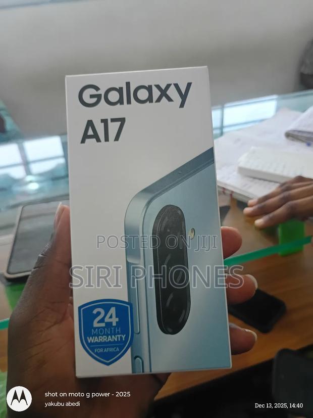 New Samsung Galaxy A17 5G 128 GB Blue · Photo 1