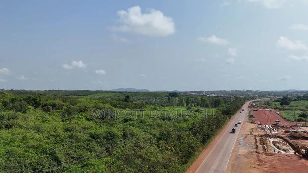 Main Winneba Mankesim Road Side Land · Photo 2