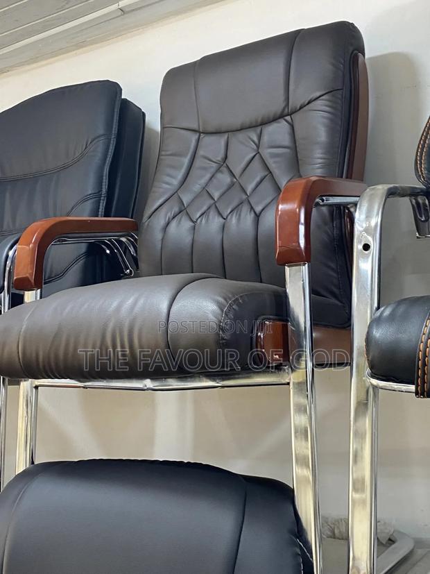 A Strong Leather Made Visitors Chair · Photo 2