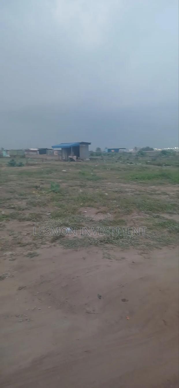 1 Acre Commercial Land for Sale in Tema - Nungua Beach Road · Photo 8