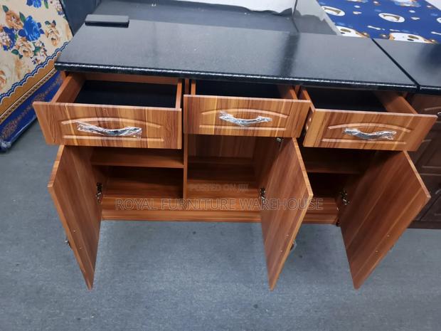 Kitchen Cabinet · Photo 2