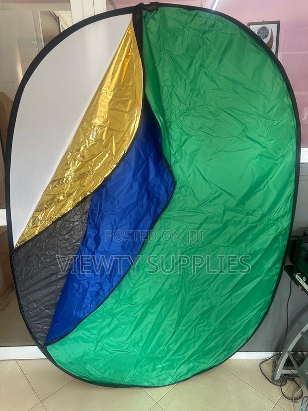 Giant Size 200cm X 150cm , 7-in-1 Foldable Studio Photo Reflector · Photo 1