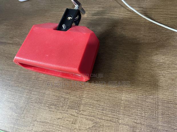 Red Cowbell · Photo 2