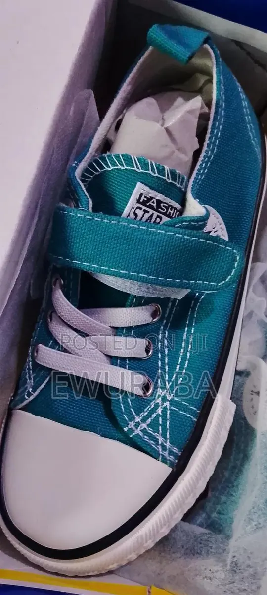 Affordable Kids Sneakers · Photo 4