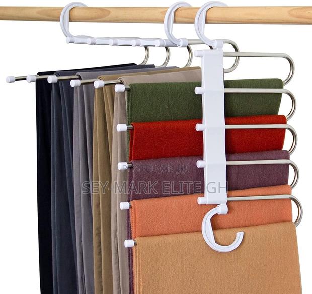Multipurpose Closet Hanger · Photo 2