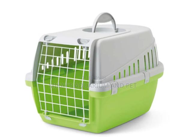 Plastic Pet Kennel · Photo 2