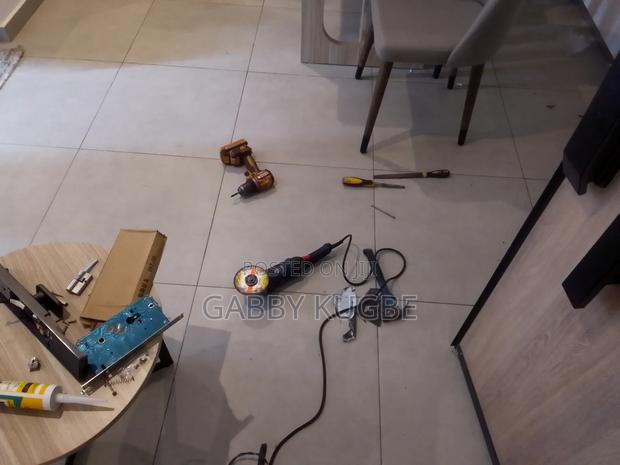 Professional Smart Lock Installer · Photo 4