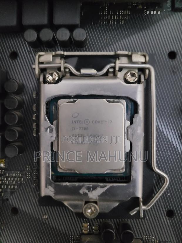 Asus Strix Z270h Motherboard With I7 7700 Combo · Photo 2