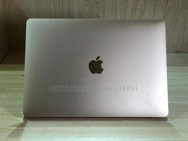 Laptop Apple MacBook Air 2020 8GB Intel Core i3 SSD 128GB · Photo 1