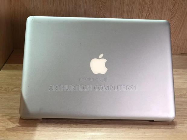 Laptop Apple MacBook Pro 2010 3GB Intel Core 2 Duo HDD 320GB · Photo 3