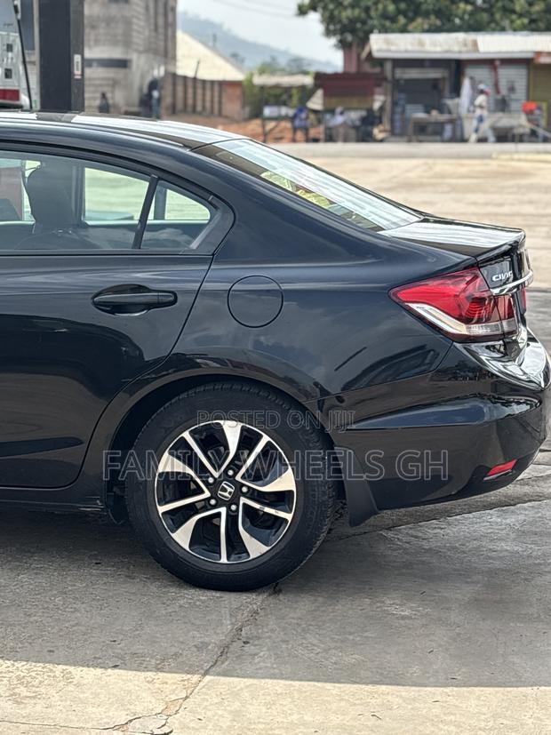 Honda Civic EX 4dr Sedan (1.8L 4cyl CVT) 2015 Black · Photo 4