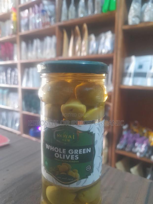 Whole Green Olives · Photo 1