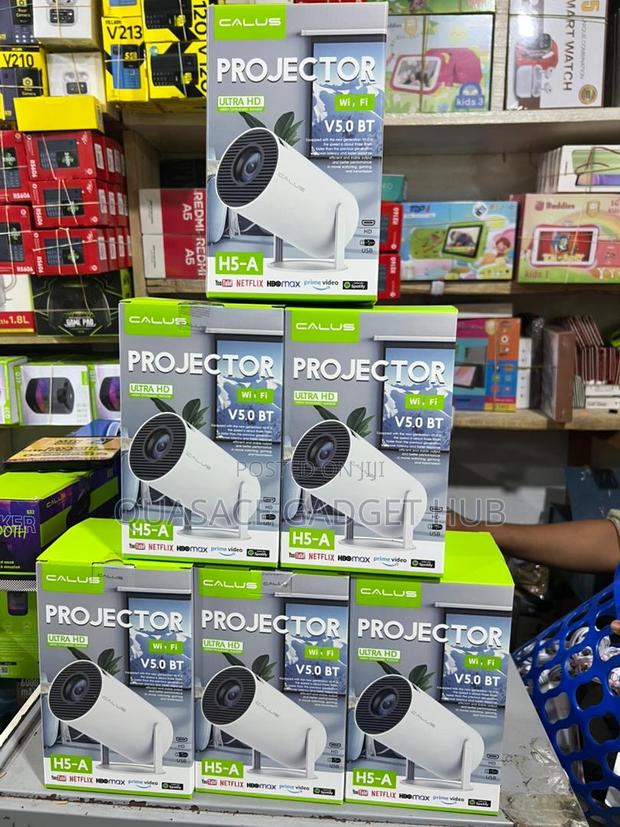 Smart Calus Mini Projector · Photo 3