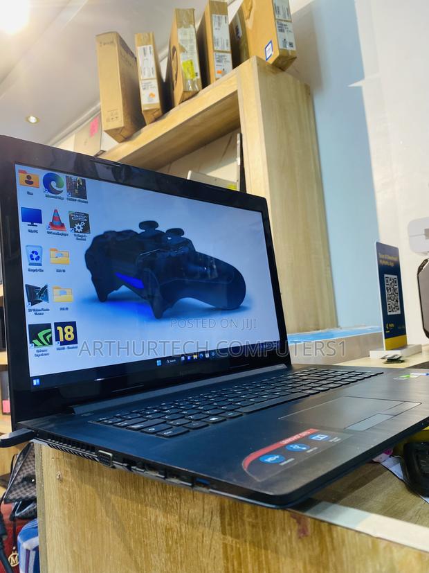 Laptop Lenovo 100e 4GB Intel Core i3 HDD 320GB · Photo 1