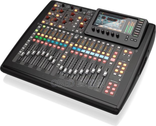 Behringer X32 Mixer Board · Photo 2