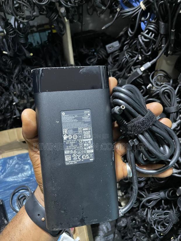 Uk Used Hp Blue Pin,Output 20.0v~14.0a,280w Hp Omen · Photo 7