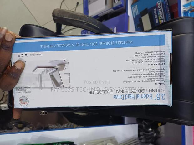 Desktop Hard Drive 3.0/2.0 Enclosure or Case · Photo 2