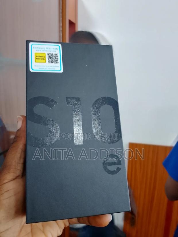 New Samsung Galaxy S10e 256 GB Black · Photo 5