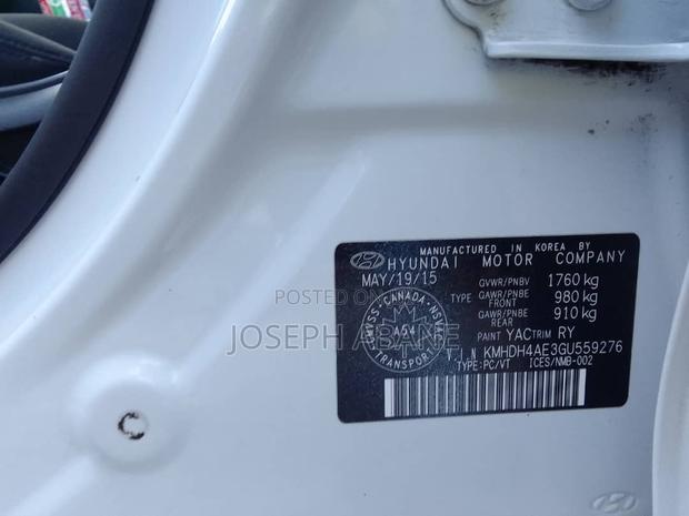 Hyundai Elantra SE Sedan FWD (1.8L 4cyl 6A) 2016 White · Photo 8
