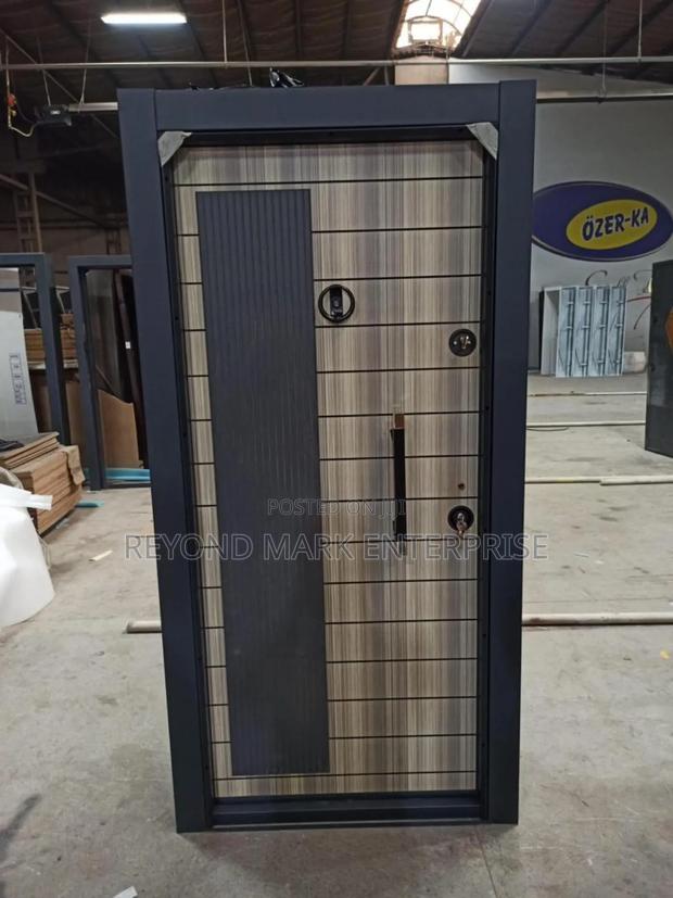 Single Security Door, Luksury Design, Affordable Price · Photo 1