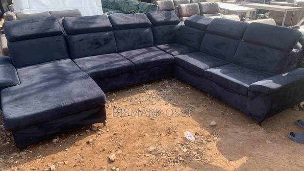 A Comfortable C Shape With Adjustable Head Rest · Photo 2