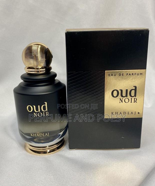 Oud Noir Perfume · Photo 1