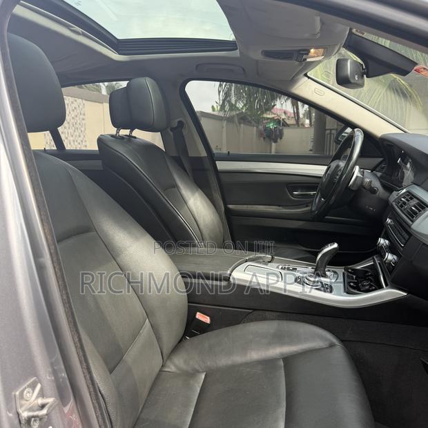 BMW 523i 2013 Gray · Photo 4