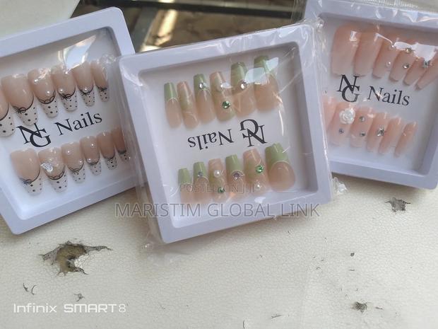 Designed Ng Nails (Finger) · Photo 1