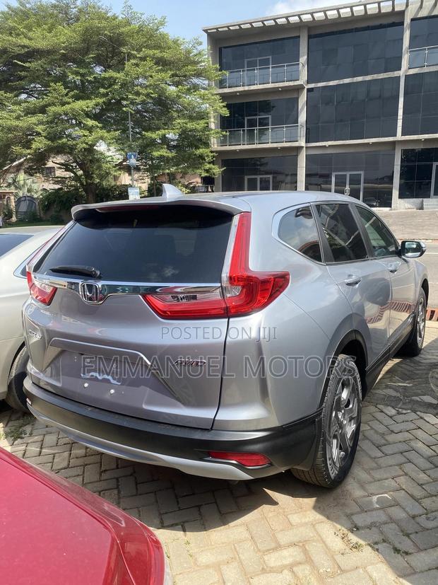 Honda CR-V EX-L AWD 2019 Silver · Photo 2