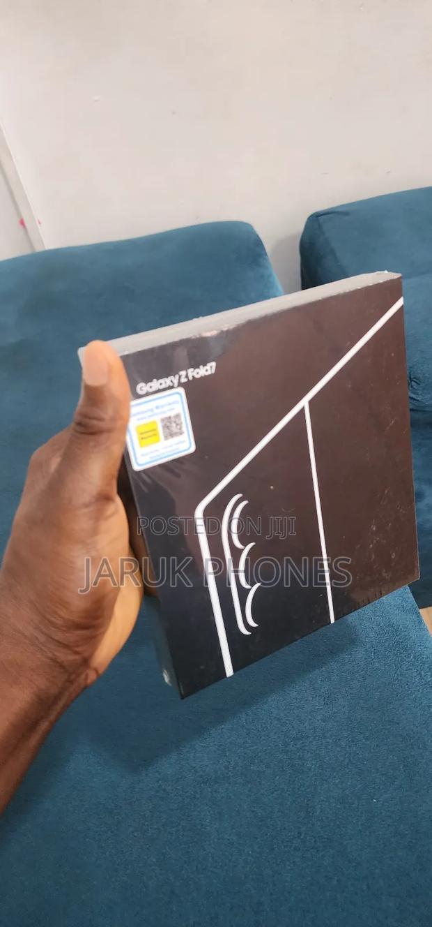 New Samsung Galaxy Z Fold7 256 GB Gray · Photo 1
