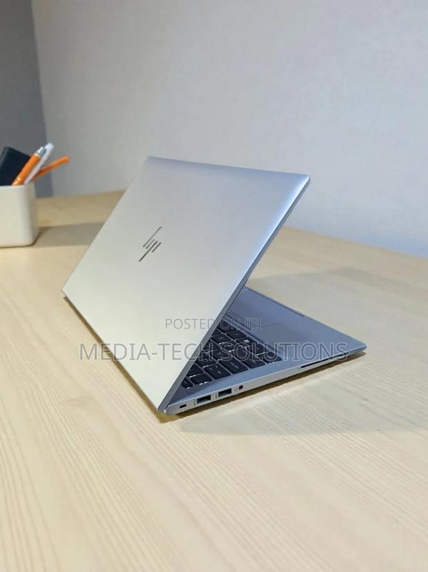 Laptop HP EliteBook 845 G7 8GB AMD Ryzen 5 SSD 256GB · Photo 4