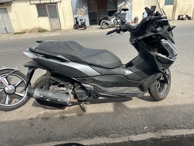 Honda Forza 2022 Black · Photo 4