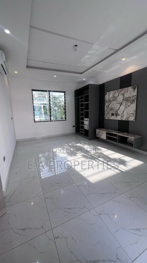 3bdrm House in E A Properties, Lake Side Estate for sale · Photo 6