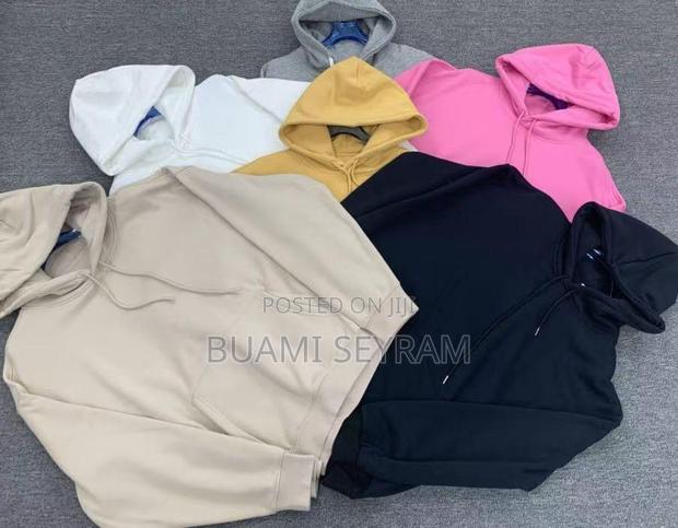 Plain Hoodies · Photo 2