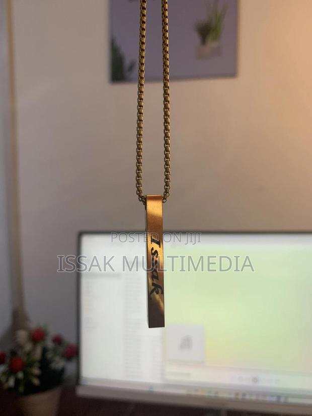 Customize Necklace · Photo 3