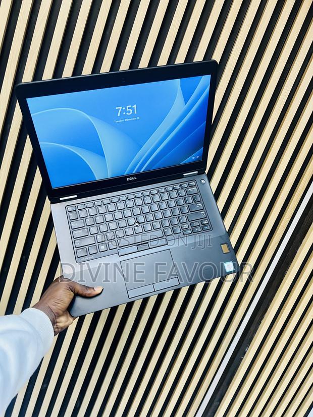 Laptop Dell Latitude 14 E5470 8GB Intel Core I5 SSD 256GB · Photo 1