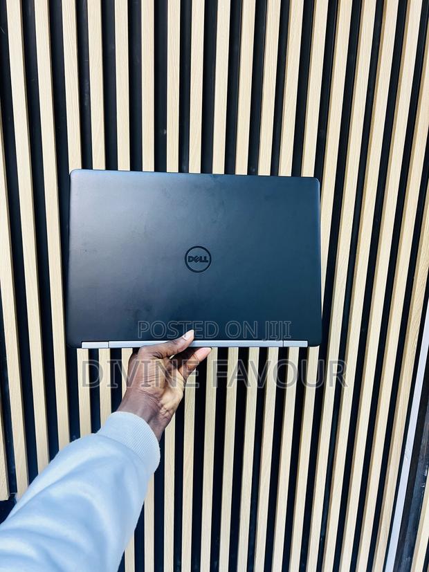 Laptop Dell Latitude 14 E5470 8GB Intel Core I5 SSD 256GB · Photo 2